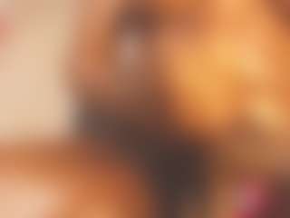 Evelonga707's Live Sex Cam Show