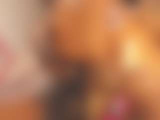 Evelonga707's Live Sex Cam Show