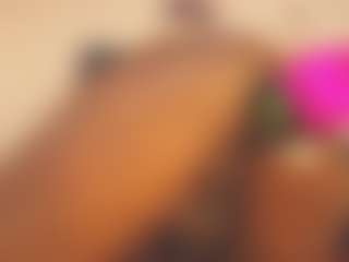 Evelonga707's Live Sex Cam Show