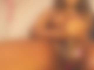 Evelonga707's Live Sex Cam Show