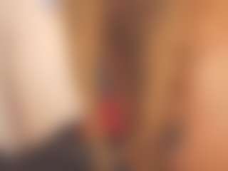 Evelonga707's Live Sex Cam Show