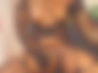 Evelonga707's Live Sex Cam Show