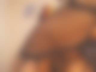 Evelonga707's Live Sex Cam Show