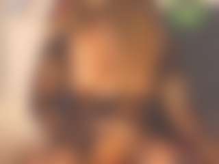 Evelonga707's Live Sex Cam Show