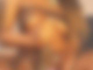 Evelonga707's Live Sex Cam Show