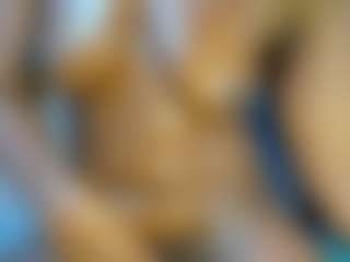 Evelonga707's Live Sex Cam Show