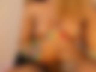 Evelonga707's Live Sex Cam Show