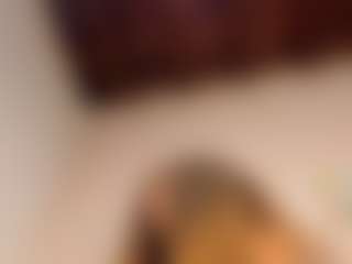 Live cam show with Evelonga707 - Black Hair on slutload