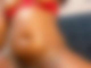 Live cam show with Evelonga707 - White on Camsoda | colombia