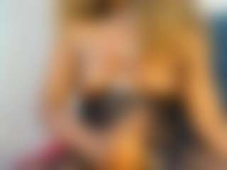 Evelonga707's Live Sex Cam Show