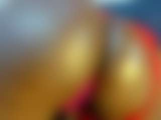 Evelonga707's Live Sex Cam Show