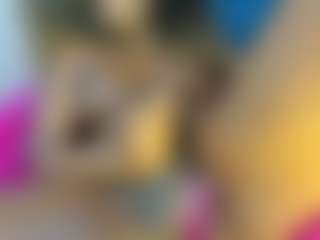 Evelonga707's Live Sex Cam Show