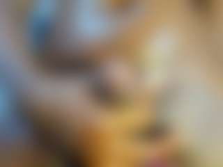 Live cam show with Evelonga707 - Teen (18+) on CamwithHer