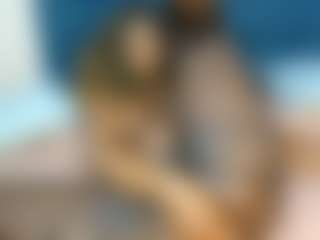 Evelonga707's Live Sex Cam Show