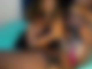 Evelonga707's Live Sex Cam Show