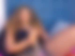 Evelonga707's Live Sex Cam Show