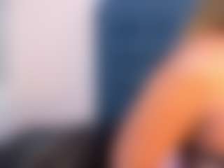 Live cam show with Evelonga707 - Hazel Eyes on Camversity