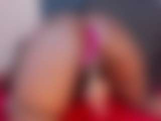 Evelonga707's Live Sex Cam Show