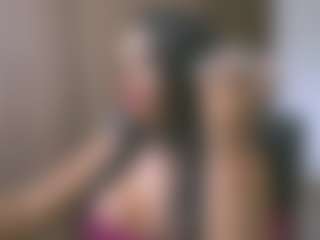 Live cam show with Layla Nicols - Petite on iamadamtest123.com