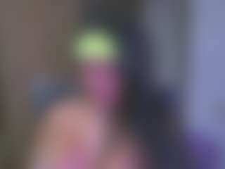 Live cam show with Layla Nicols - Playdildo on sexytreat.net