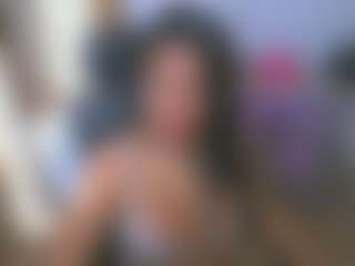 Live cam show with Layla Nicols - Tiny on SpankPalCams