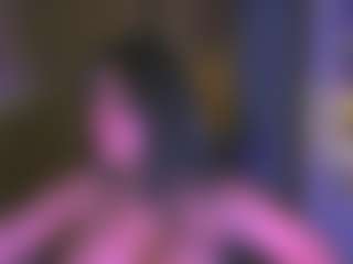 Live cam show with Layla Nicols - Facial Piercings on Chatstar