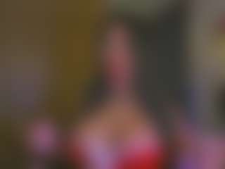 Live cam show with Layla Nicols - Tiny on Uber Horny