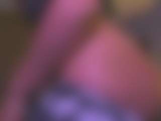 Live cam show with Layla Nicols - Grandes Tetas on CamwithHer