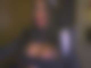 Live cam show with Layla Nicols - Deepthroat on Fling VIP Chat