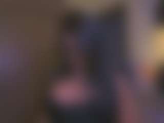 Live cam show with Layla Nicols - Facial Piercings on googirlz