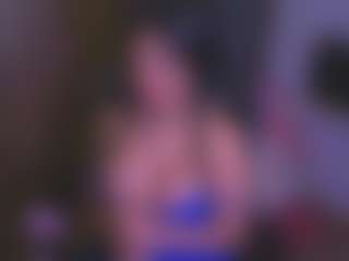Live cam show with Layla Nicols - Milk on Camsoda