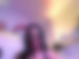 Live cam show with Layla Nicols - Dildo on infinitiblacc.com