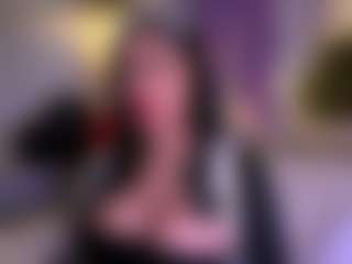 Live cam show with Layla Nicols - Petite on dropp.cam
