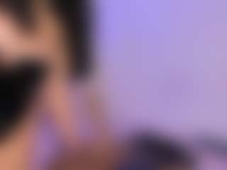 Live cam show with samanthaa-collinss - Smoking on CamwithHer
