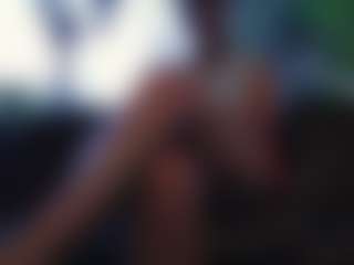 MellySquirtyBigLabia MILF webcam performer live streaming