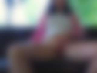 Live cam show with MellySquirtyBigLabia - Athletic Middle Aged on Fling VIP Chat