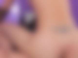 Little Mia's Live Sex Cam Show