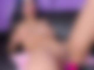 Little Mia's Live Sex Cam Show