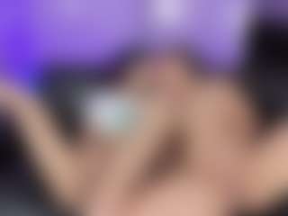 Little Mia's Live Sex Cam Show