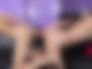 Live cam show with Little Mia - Drinking on madthumbs