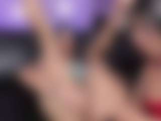 Live cam show with Little Mia - Thin on sexytreat.net
