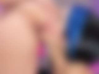 Little Mia's Live Sex Cam Show