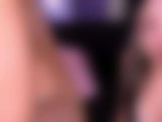 Live cam show with Little Mia - Small Ass on Streamer API