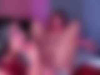 Live cam show with Little Mia - Small Ass on live18s.com