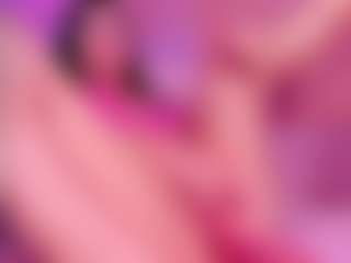 Live cam show with Little Mia - Anal on CamSextacy