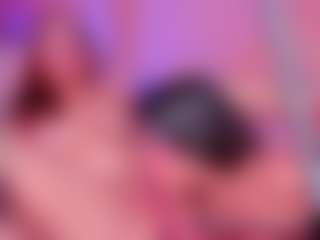Little Mia's Live Sex Cam Show