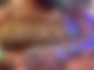 sliver fox pussy's Live Sex Cam Show