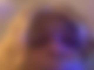 Live cam show with sliver fox pussy - Thick on Dolls Live