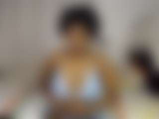 Live cam show with Bianca - Ebony on MyBangCams