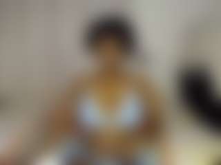 Live cam show with Bianca - Ebony on boobsie.com